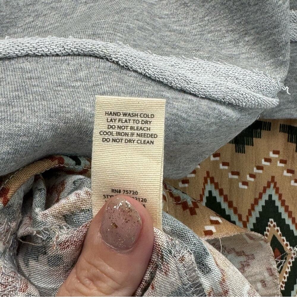 New with tags Gilded Intent Gray and Tan Patterned Women's Large Hoodie - Picture 11 of 14